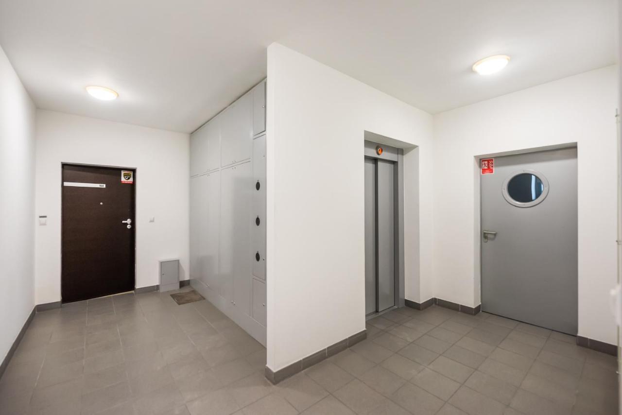 Wola Sunset Apartment Free Parking 华沙 外观 照片